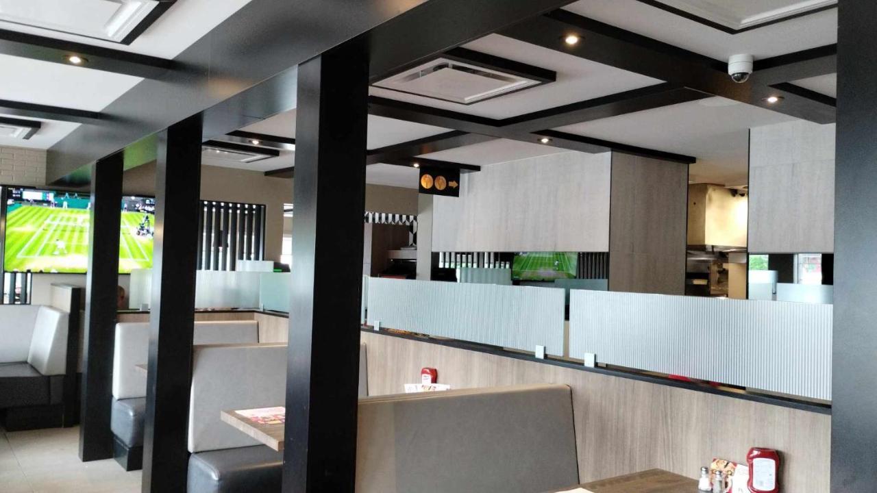 Hotel-Motel Normandin 阿尔马 外观 照片